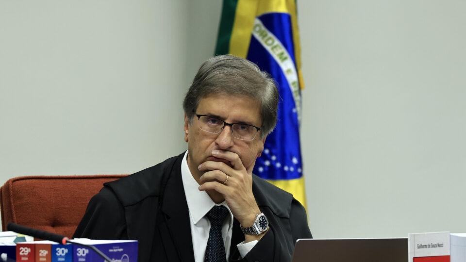 PGR propõe reajuste de 24% para servidores do Ministério Público da União