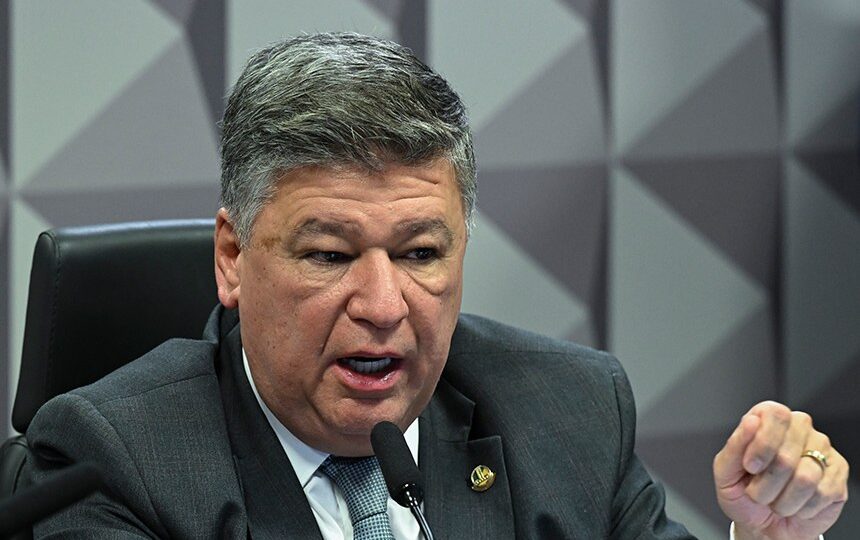 Governo e PGR defendem descontos associativos do INSS em ação no STF; Viana rebate