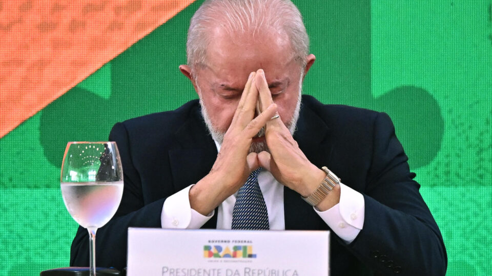 Governo Lula tenta conter desgaste e diz que “não tolera tráfico de drogas”