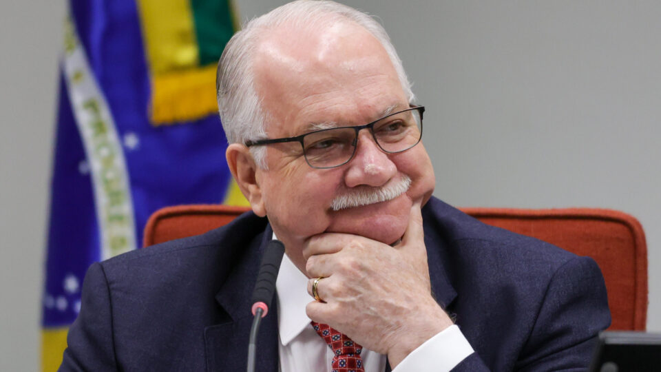 PSOL quer obrigar Congresso a taxar grandes fortunas; decisão está nas mãos do STF