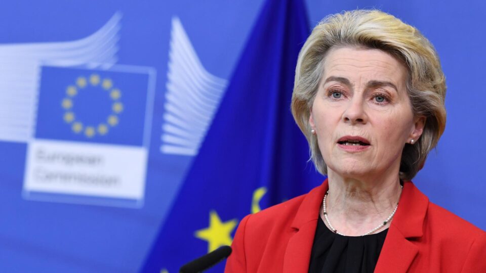 UE avalia congelar por mais 6 meses represálias de 93 bilhões de euros aos EUA