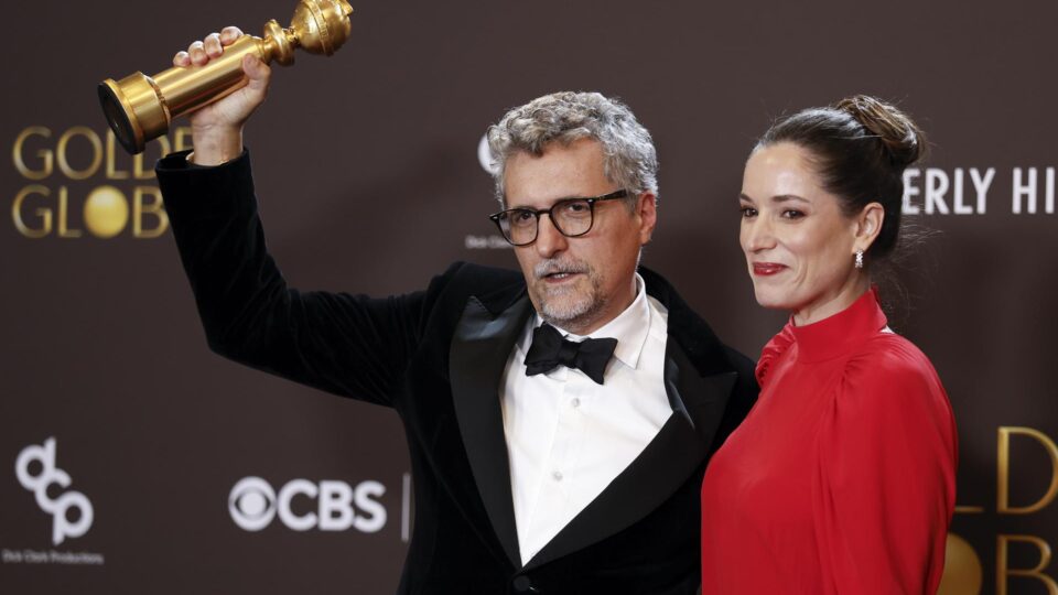 Kleber Mendonça e Wagner Moura lembram de Bolsonaro depois de ganharem Globo de Ouro