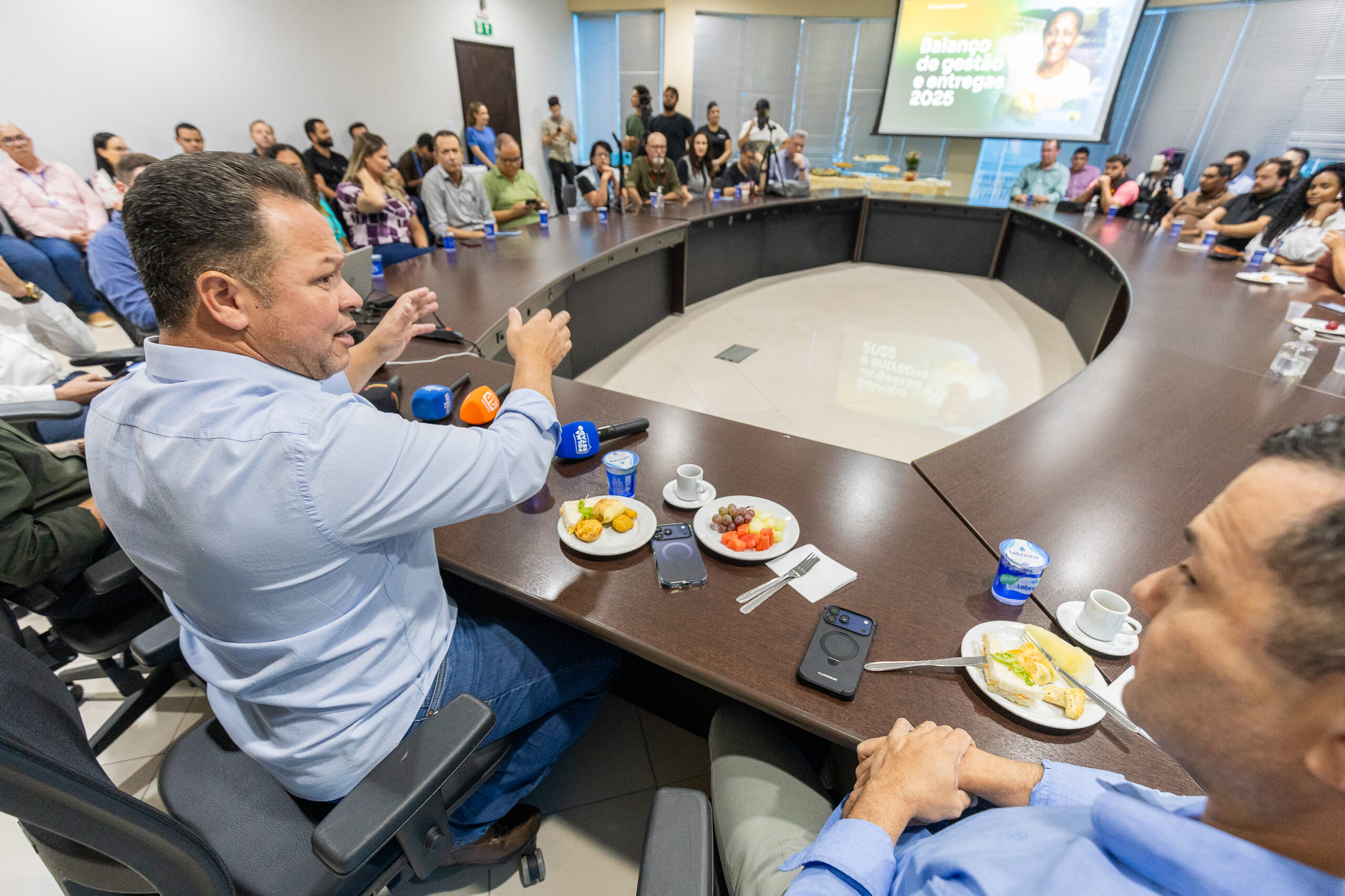 TRANSPARÊNCIA Prefeito recebe a imprensa para fazer balanço da gestão e troca de informações Publicado em 27/01/26 às 23:11 GCOM