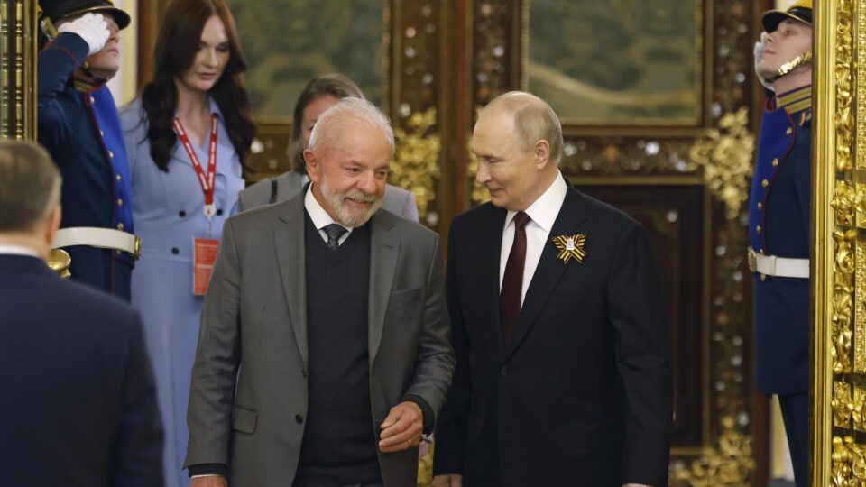 Lula e Putin concordam em usar ONU e Brics para defender Venezuela