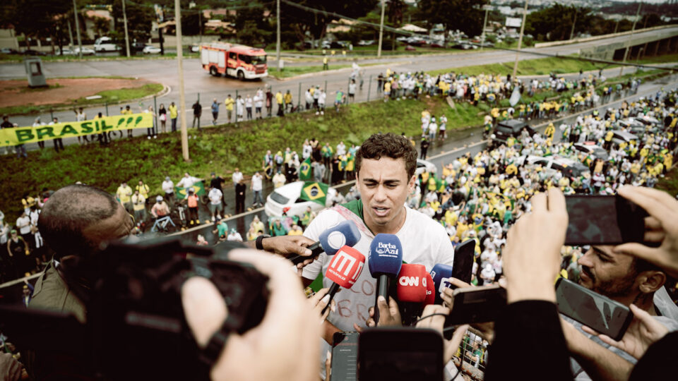 Janaina Paschoal defende candidatura de Nikolas Ferreira à Presidência: “risco real ao lulismo”