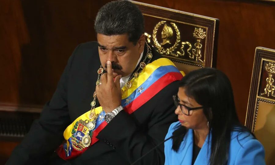 Maduro cai, o regime fica
