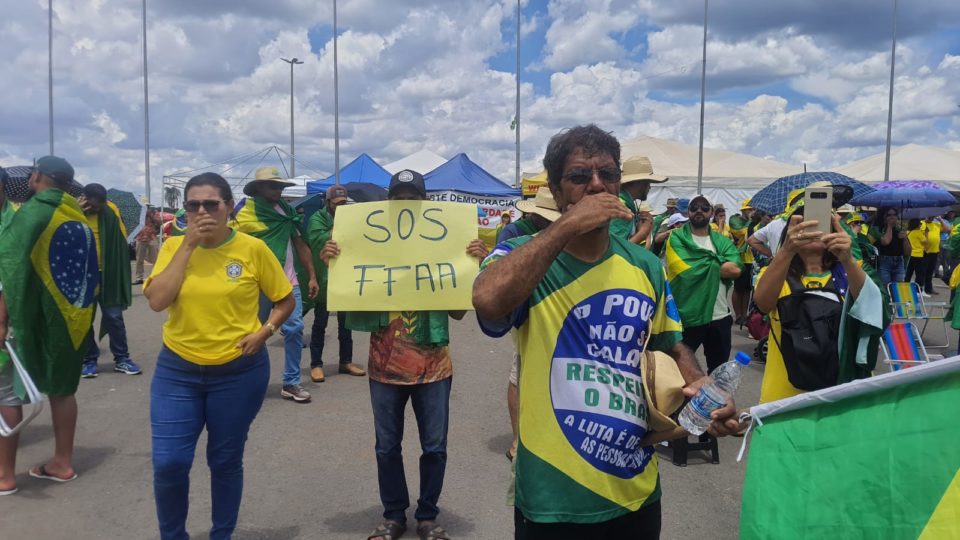 Moraes mobiliza PM do DF para a retirada de uma barraca das proximidades da Papuda