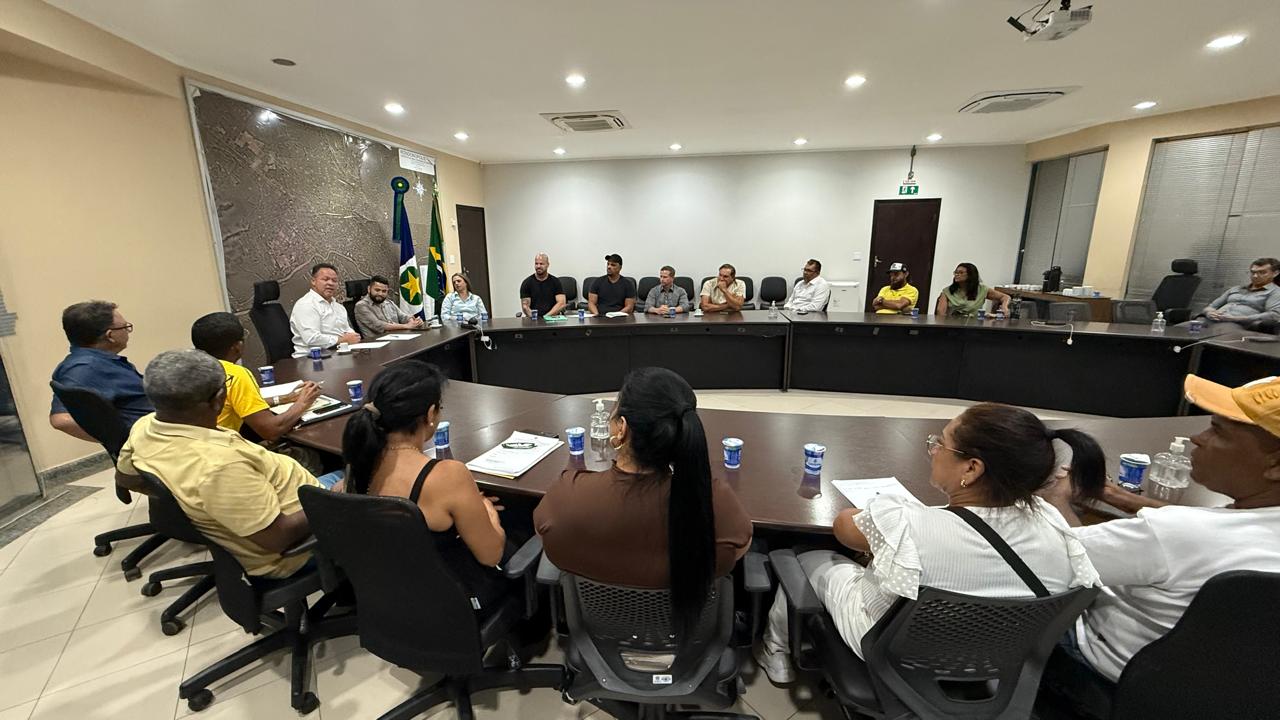 GESTÃO PARTICIPATIVA Prefeito recebe lideranças de diversos bairros para ouvir demandas Publicado em 23/01/26 às 07:03 Prefeitura Municipal de Rondonópolis