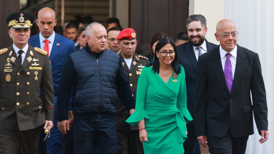 Substituta de Maduro diz que não há “agente externo” governando a Venezuela