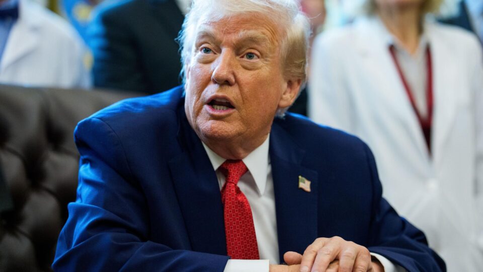 Trump sugere que Cuba faça acordo com EUA “antes que seja tarde demais”