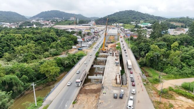 Por que a duplicação da BR-470 em SC segue sem conclusão após mais de uma década