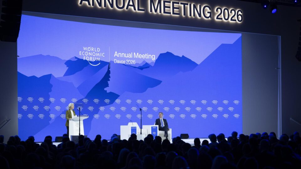Crise da Groenlândia vira foco de debate no Fórum de Davos