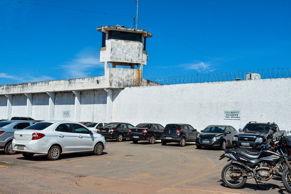 Policiais penais são investigados por agressão a idoso em briga