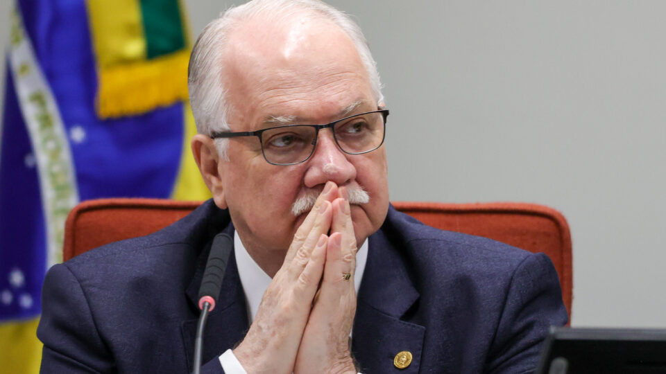 Unidos contra o Brasil