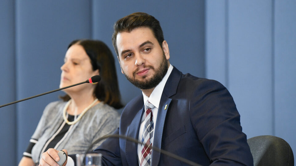 Moraes diz que visitas a Filipe Martins dependem de autorização prévia do STF