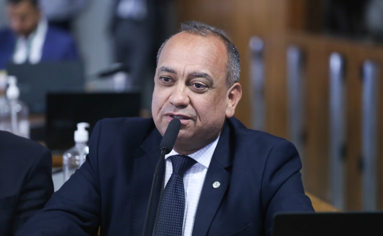 Comissão aprova proposta que permite expansão da rede elétrica sem aumento na conta de luz