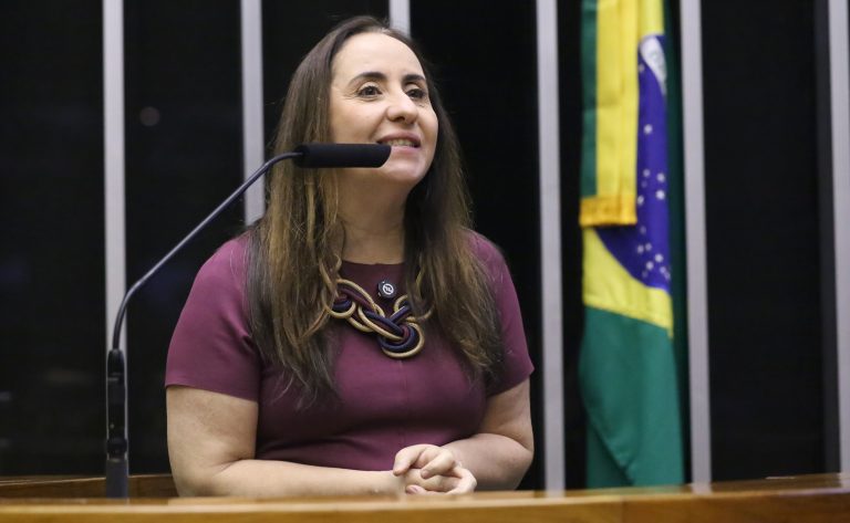 Projeto suspende uso de recursos da Petrobras para formação técnica com enfoque social
