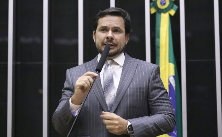 Comissão aprova isenção de contribuição previdenciária para faculdades com bolsas pelo Prouni