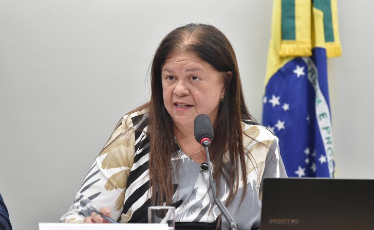 Comissão aprova proibição de atletas condenados por crimes graves em delegações oficiais