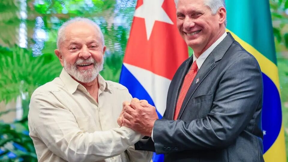 Governo Lula recorre à ditadura de Cuba para aprender sobre participação social