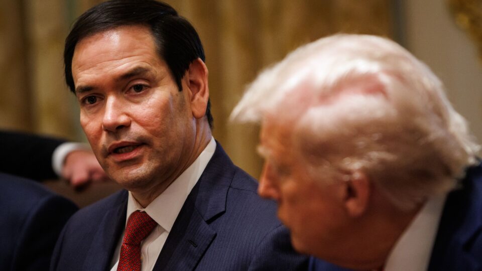Rubio relativiza declaração de Trump de que EUA vão governar a Venezuela