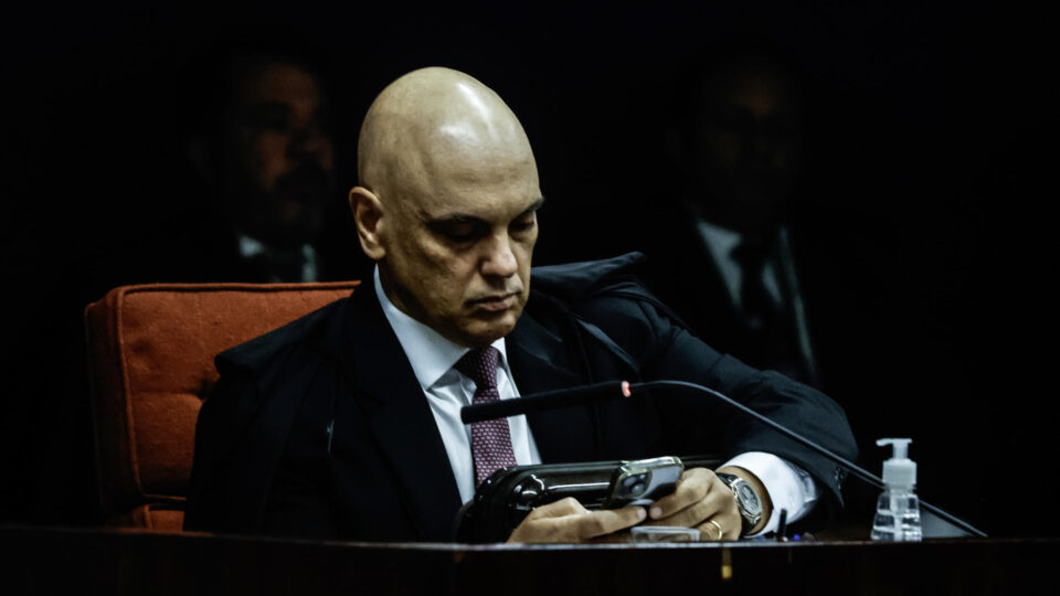 CFM faz seu trabalho e sofre interferência descabida de Moraes