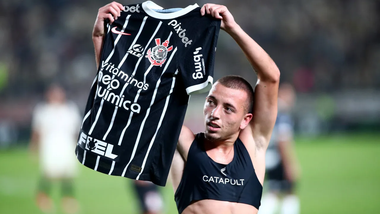 Corinthians empresta Ryan ao Fortaleza em negócio por Matheus Pereira