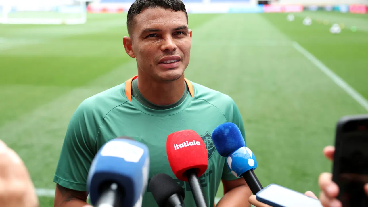 Técnico do Porto exalta ‘alto nível’, mas não promete Thiago Silva titular