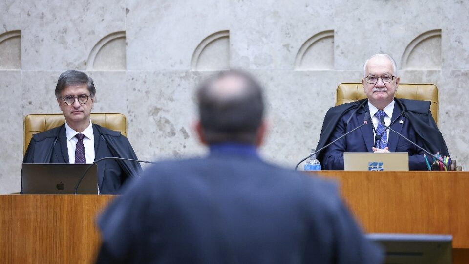 STF inverte lógica do foro privilegiado para blindar autoridades