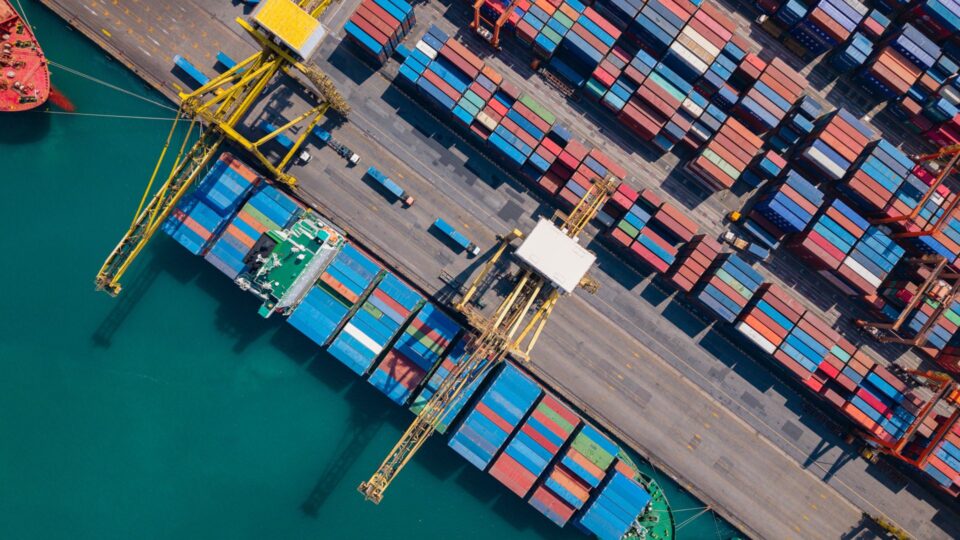 TCP atinge 1,6 milhão de TEUs e assume protagonismo logístico no Sul