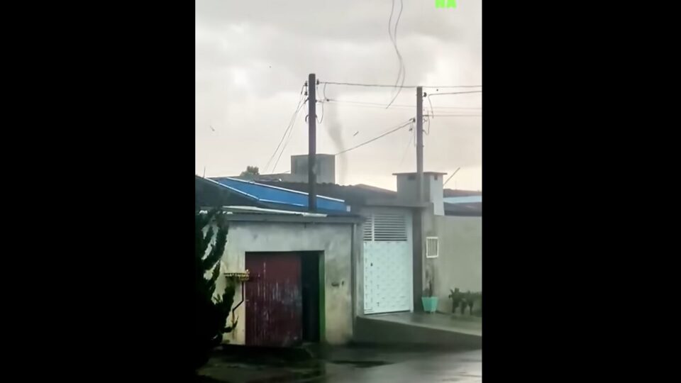 Tornado que atingiu São José dos Pinhais é classificado como F2 pelo Simepar
