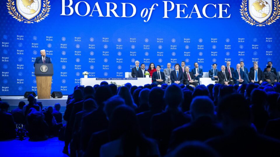 Conselho da Paz criado por Trump coloca em xeque o papel da ONU