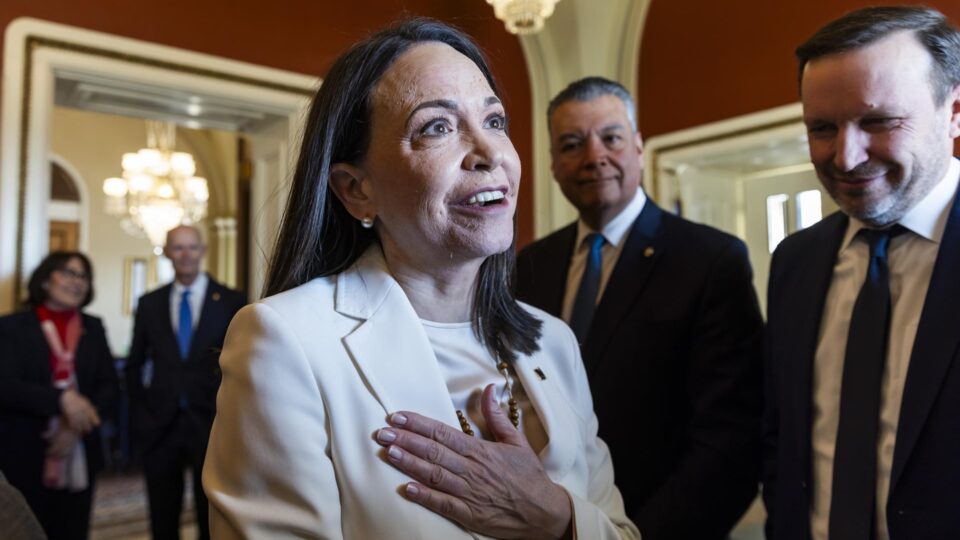 María Corina se encontra com Trump e diz contar com ele para volta da liberdade na Venezuela