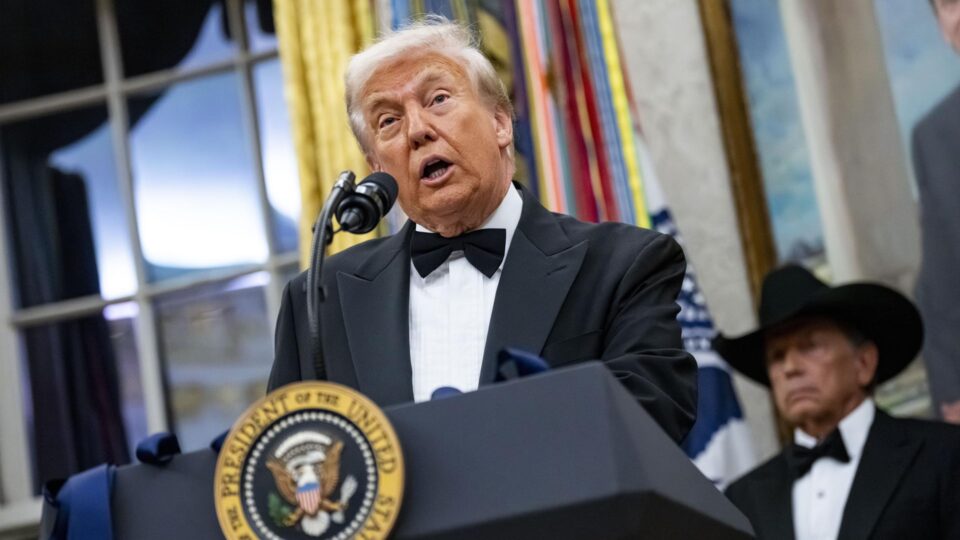 Trump exalta operação na Venezuela e menciona irritação com dancinhas de Maduro