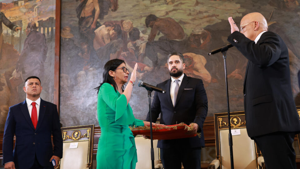 Região do palácio presidencial da Venezuela tem tiroteio após posse de vice de Maduro