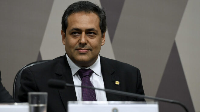 Moraes manda presidente da Unafisco prestar depoimento à PF após críticas ao STF