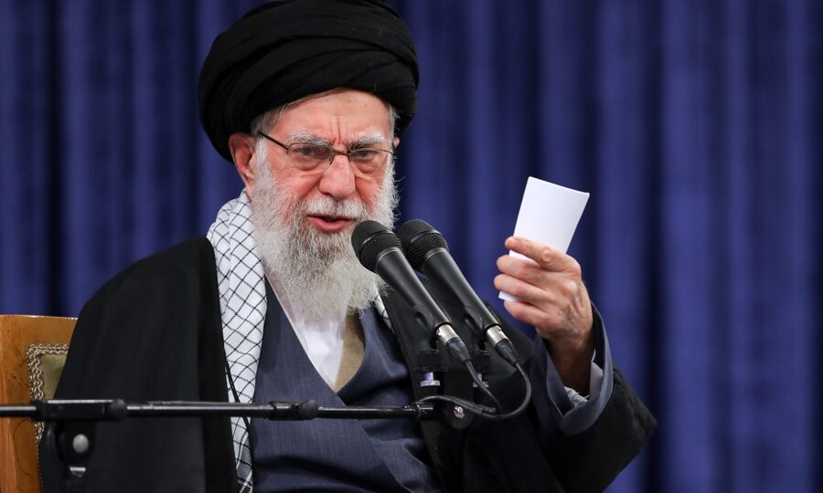 Israel afirma ter encontrado corpo de Khamenei após ataque ao Irã