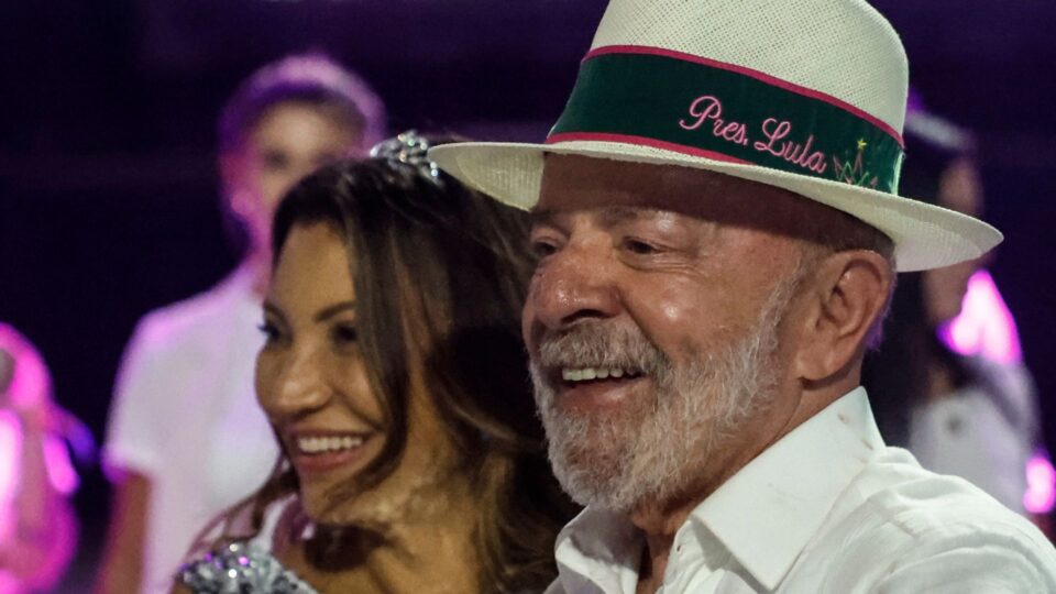 O que incomoda, incomoda MESMO, no desfile em homenagem a Lula na Sapucaí