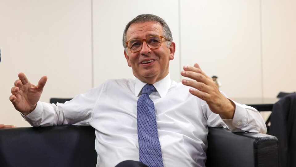 António José Seguro, de esquerda, é eleito presidente de Portugal