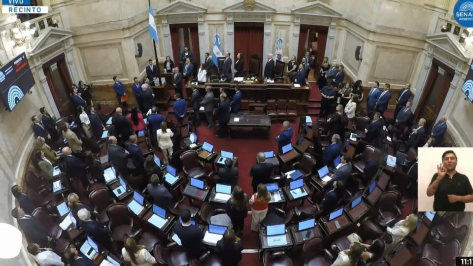 Congresso da Argentina aprova reforma trabalhista em nova vitória para o governo Milei