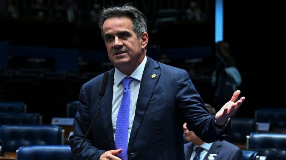 Ciro Nogueira diz que prioridade é Flávio vencer, não indicar vice