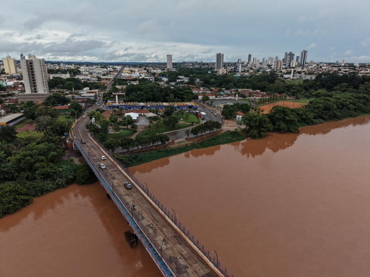 CHUVAS Defesa Civil monitora Rio Vermelho e situação, por enquanto, é de normalidade Publicado em 24/02/26 às 15:16 Prefeitura Municipal de Rondonópolis