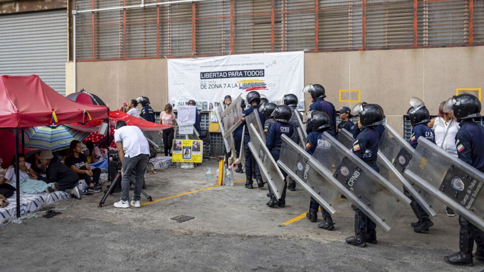 ONG diz que ainda existem mais de 600 presos políticos na Venezuela após libertações