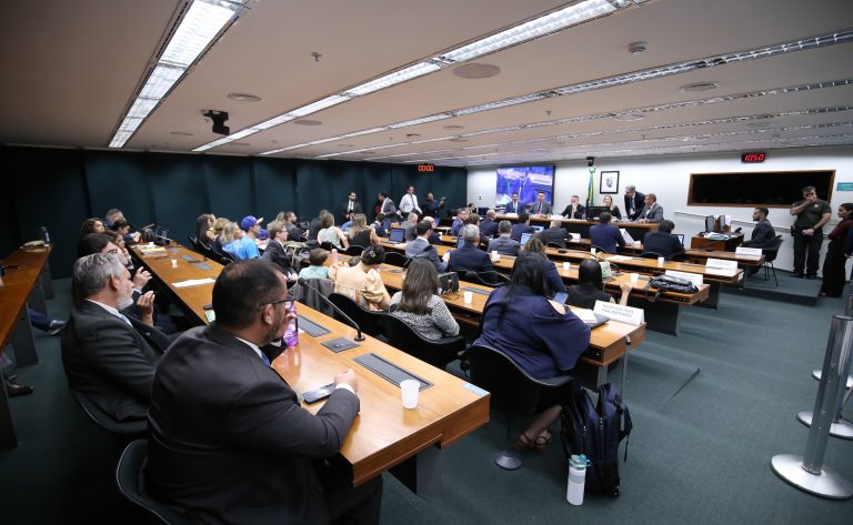 Conselho de Ética cancela depoimentos de deputados sobre a ocupação do Plenário em agosto