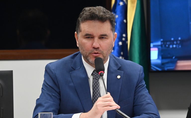 Moses Rodrigues é eleito presidente da Comissão de Integração Nacional