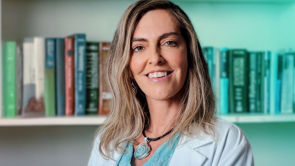 Quem é Tatiana Sampaio, a pesquisadora brasileira que tenta curar a paraplegia 
