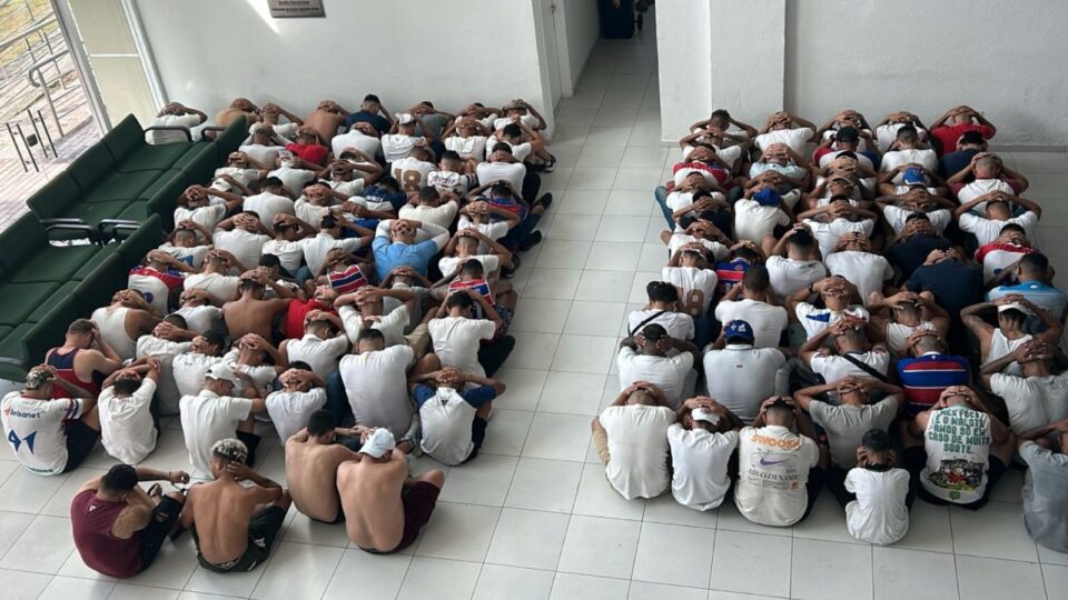 Facções criminosas estão assumindo o controle das torcidas no Brasil