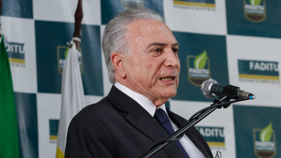 Temer sai em defesa de Moraes e diz que ministro colabora com “pacificação do país”