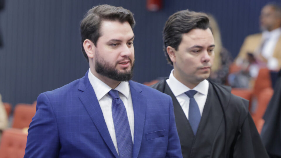 Defesa de Filipe Martins pede que Moraes envie caso a Corte internacional