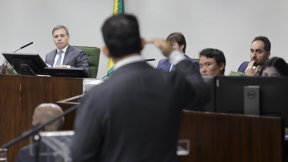 Advogado de Vorcaro se reúne com Mendonça em meio à expectativa de delação